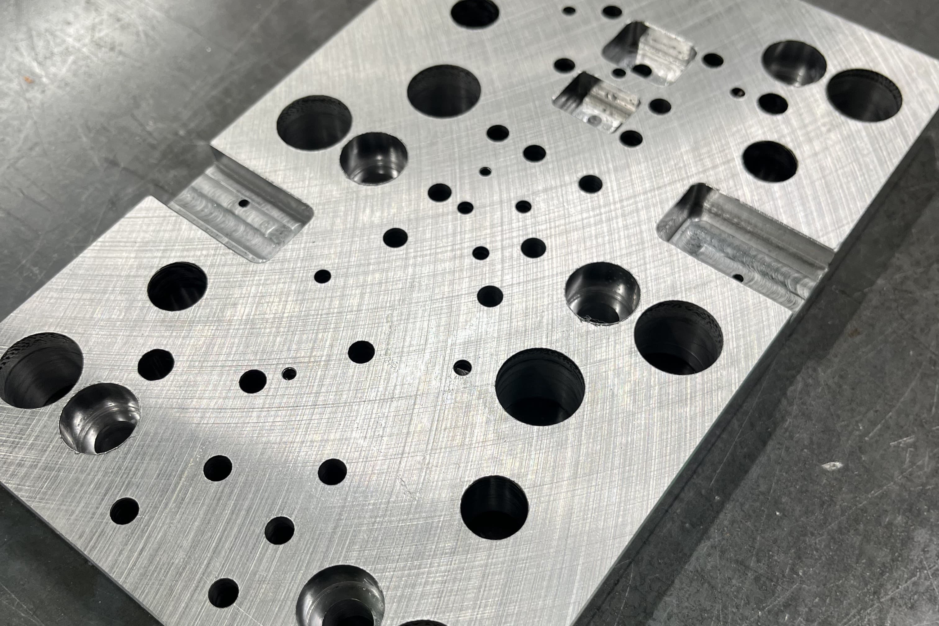 金型用プレート